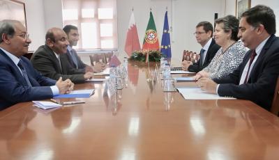 Minister Holds Talks with Portugal Minister of Sea