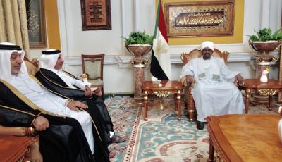 Sudanese President Welcomes Minister, Reviews Relations