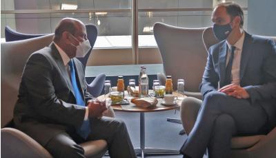 Minister Meets with Slovenia Minister, European Commission Vice-President 