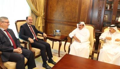 وزير المواصلات والاتصالات يجتمع مع رئيس مجلس إدارة بريد تركيا
