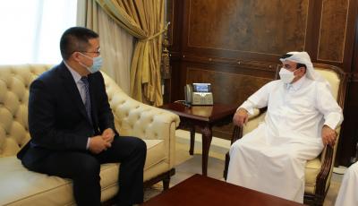 Minister Meets with Yutong Bus Managing Director