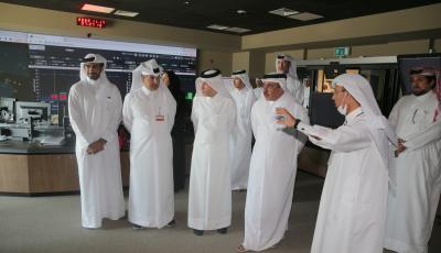 وزير المواصلات يطلع على استعدادات مرافق الملاحة الجوية لاستضافة بطولة كأس العالم فيفا قطر 2022