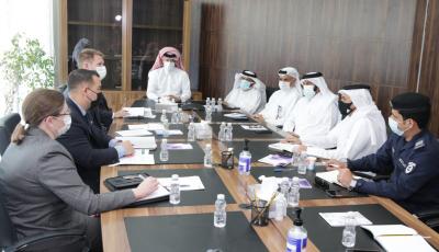 اجتماع مع وفد من المختصين بخفر السواحل الأمريكي ومختصين بحريين من جهات الدولة