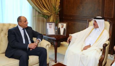 وزير المواصلات يجتمع مع وزير الطيران المدني المصري
