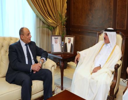 وزير المواصلات يجتمع مع وزير الطيران المدني المصري